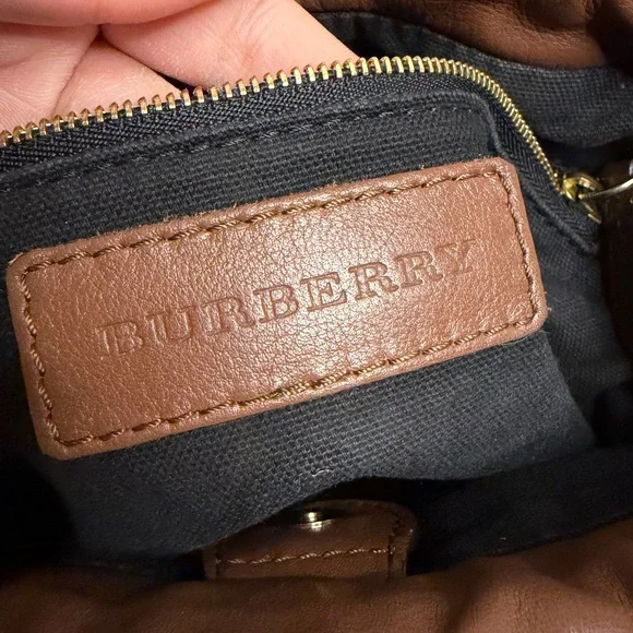 Burberry bucket crossbody bag - Picture 14 of 16